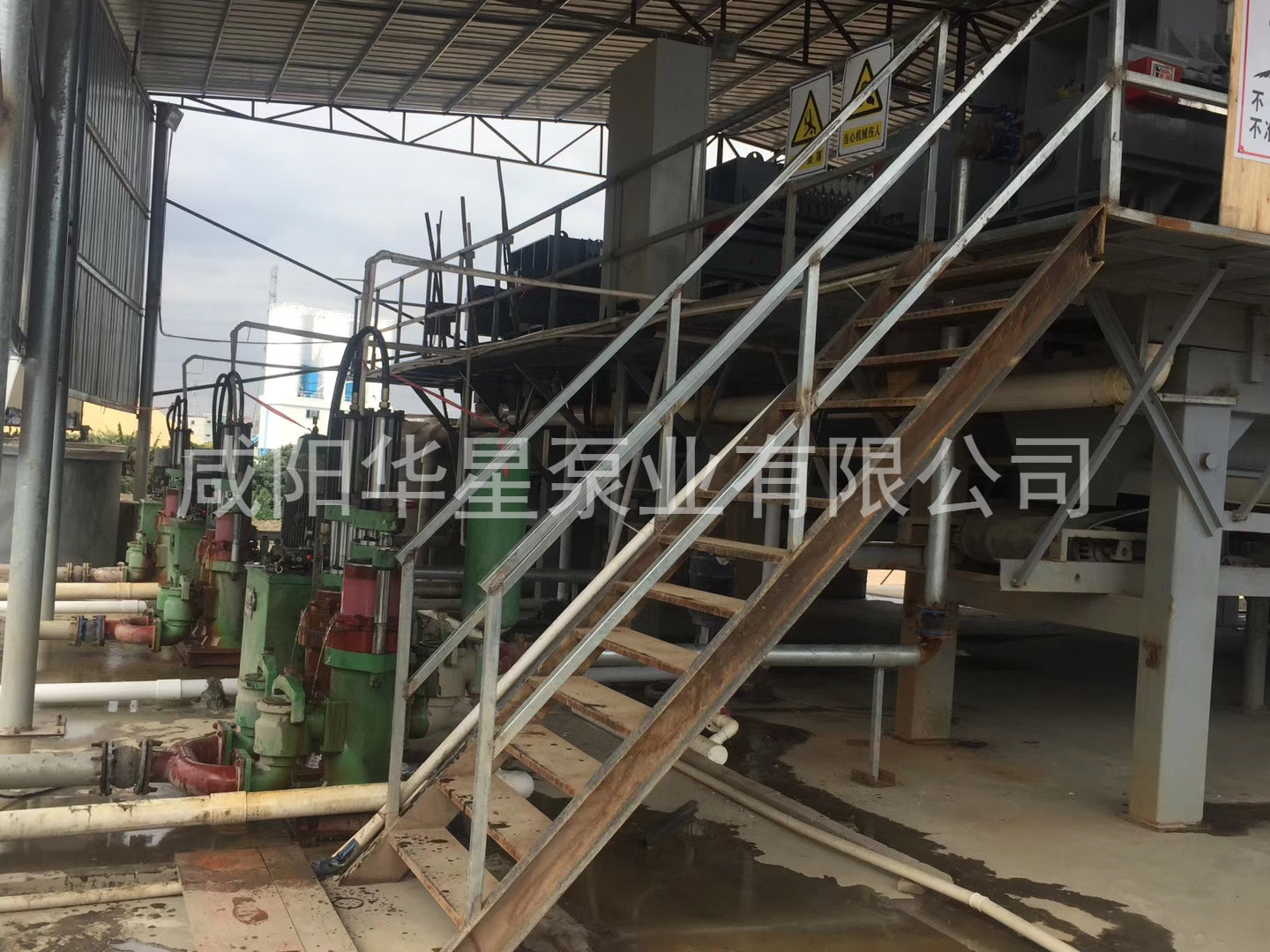 壓濾機入料泵結構簡單、易維修、結構設計